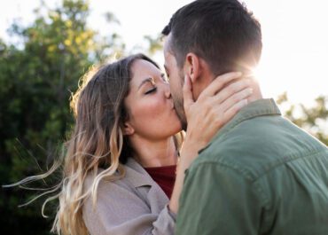 How to French Kiss to Take Your Partner Breath Away